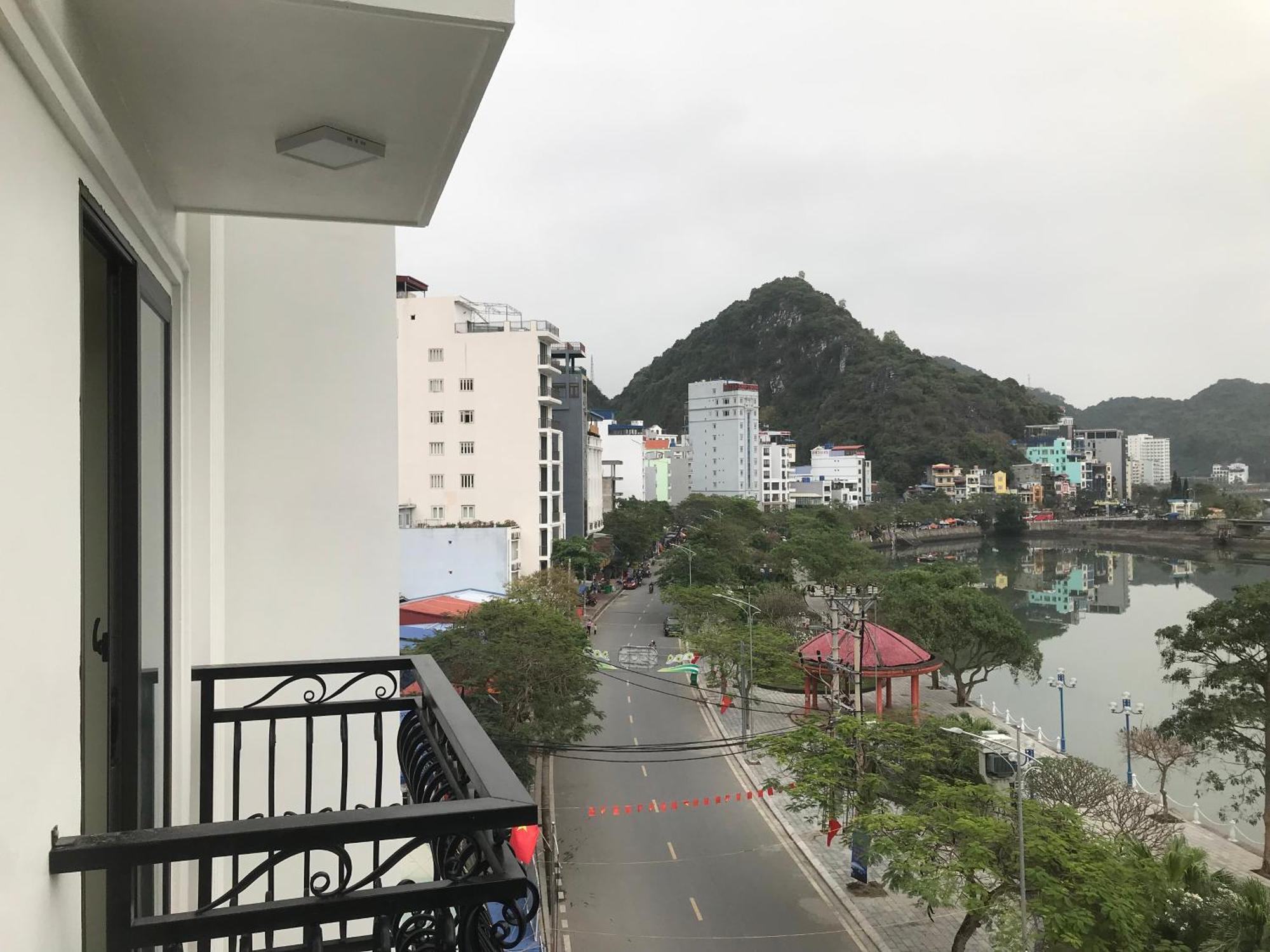Sea Balcony Hotel Dong Khe Sau Zewnętrze zdjęcie